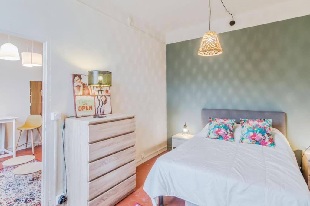 Serenite - Appartement Climatise Au Calme - Wifi Avinyon Dış mekan fotoğraf